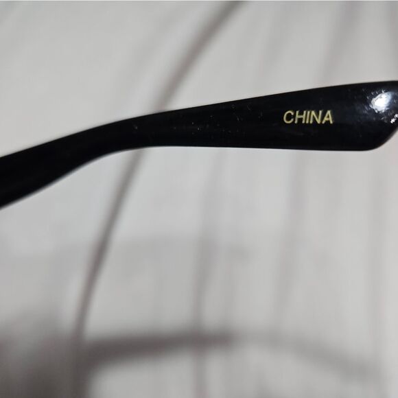 Men's Mirrored Sunglasses NWT - Picture 4 of 5